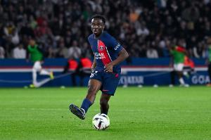 官方：巴黎19岁右后卫扎格租借加盟哥本哈根，含选择买断条款