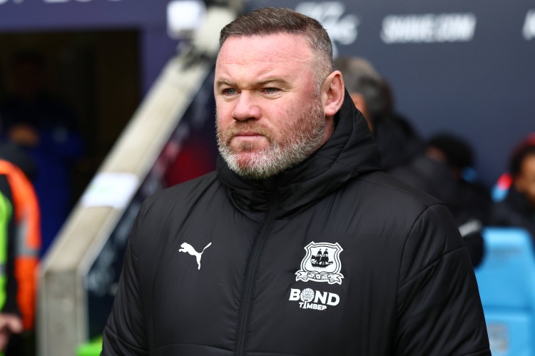 皇冠体育-鲁尼：热刺球员表现是绝对的耻辱，他们需罗伊·基恩式的人去震慑