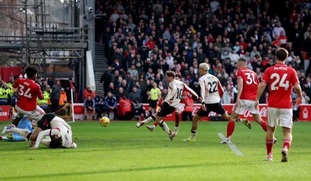 皇冠体育-这次体毛不越位！VAR读秒反杀，利物浦走出迷雾森林